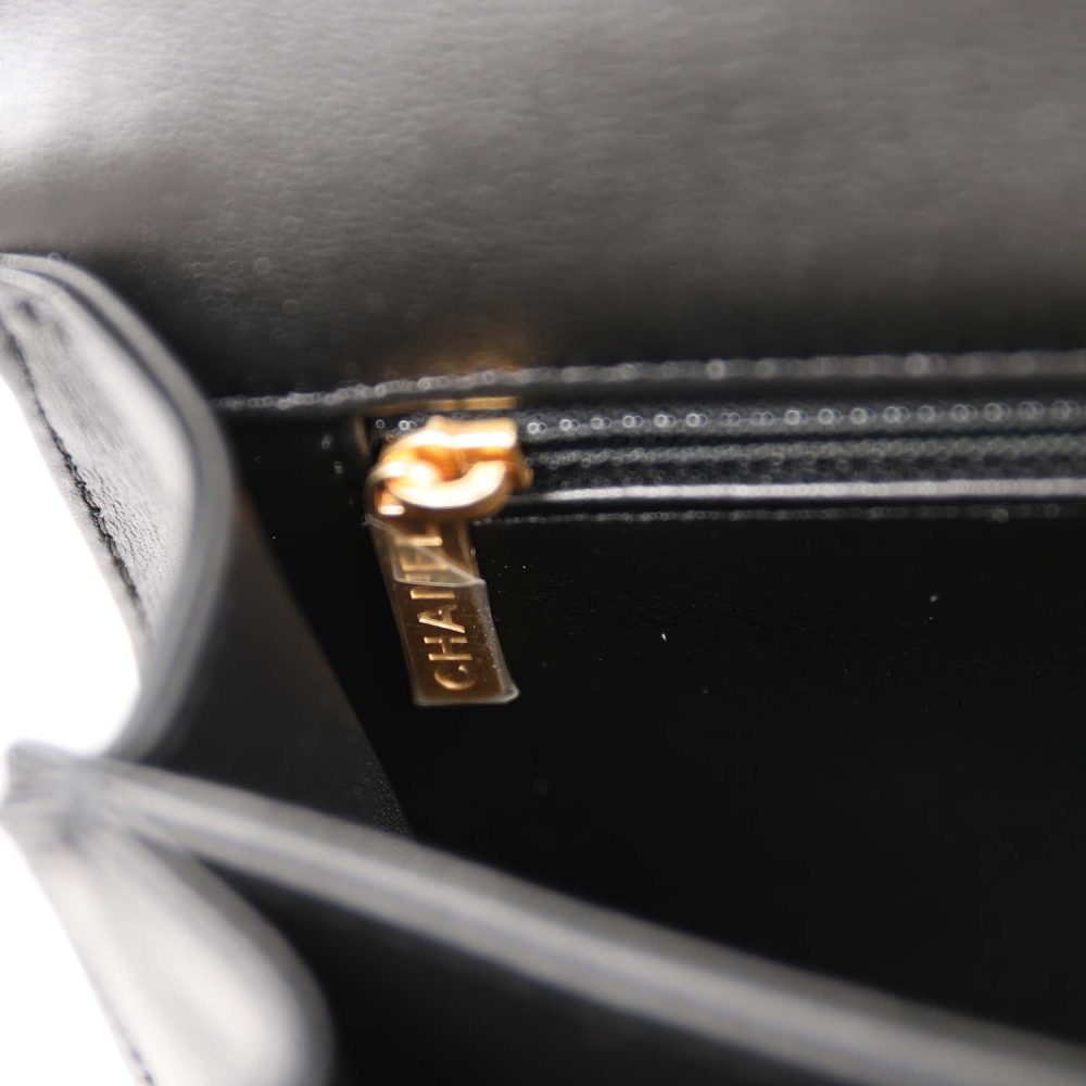 Chanel Accordion Pushlock Top Handle Flap Bag Black Patent Leather Aged Gold Hardware - Image 10