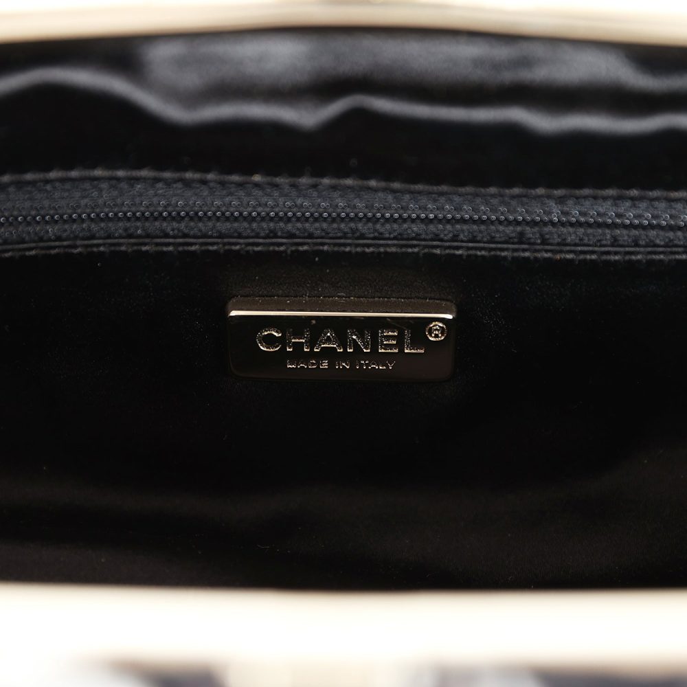 Chanel Clutch Black and White Floral Lace Gold Hardware - Image 9