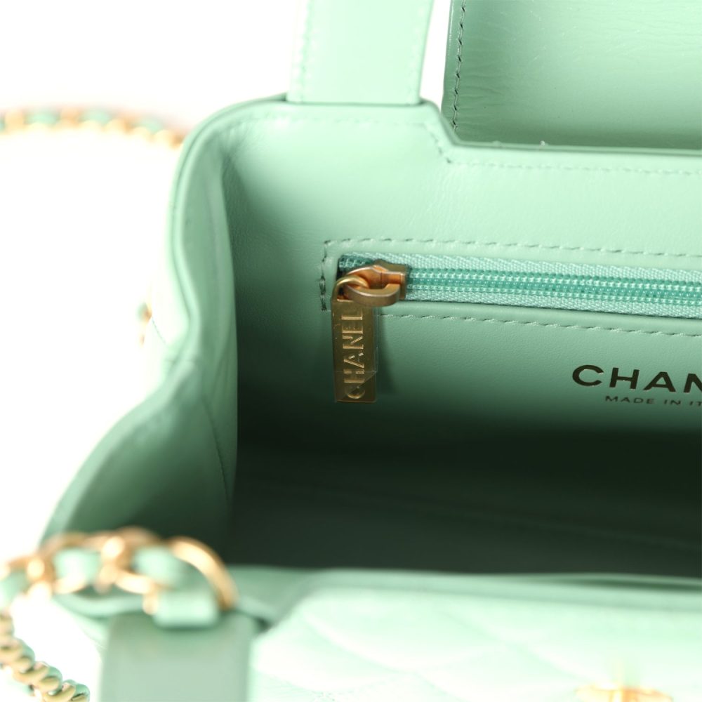 Chanel Small Kelly Shopper Light Green Shiny Aged Calfskin Brushed Gold Hardware - Image 8