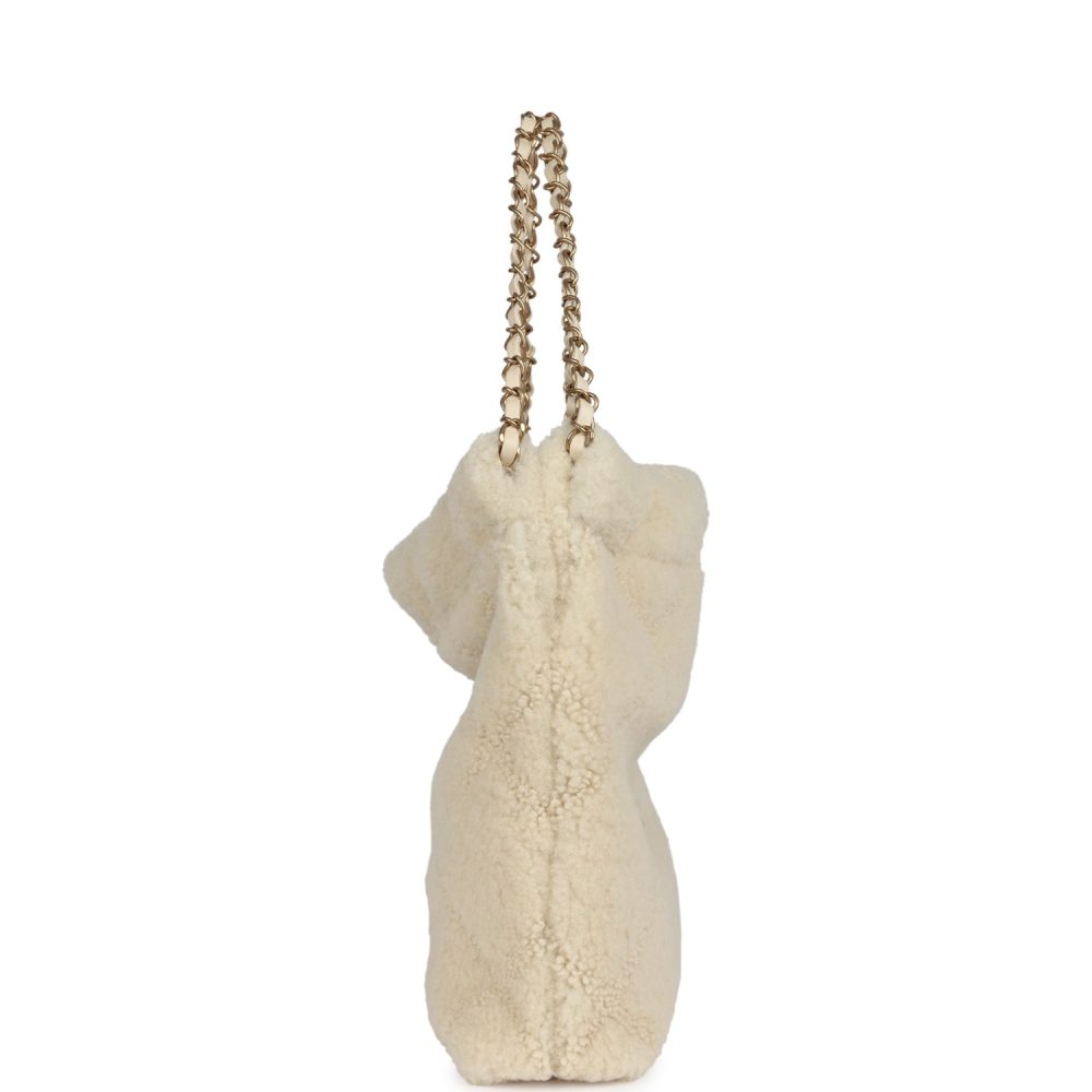 Chanel Small 22 Bag Ecru Shearling Brushed Gold Hardware - Image 3