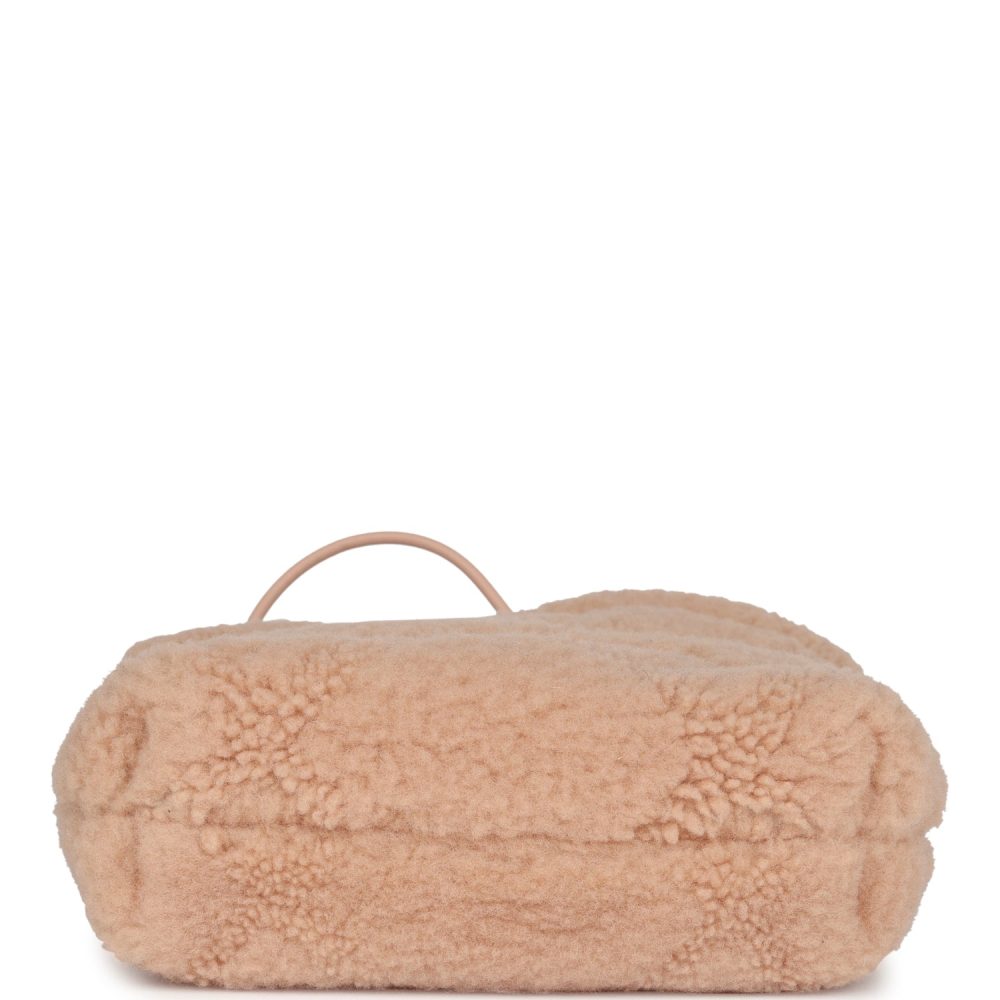 Chanel Mini 22 Bag Light Pink Shearling Gold Hardware - Image 8