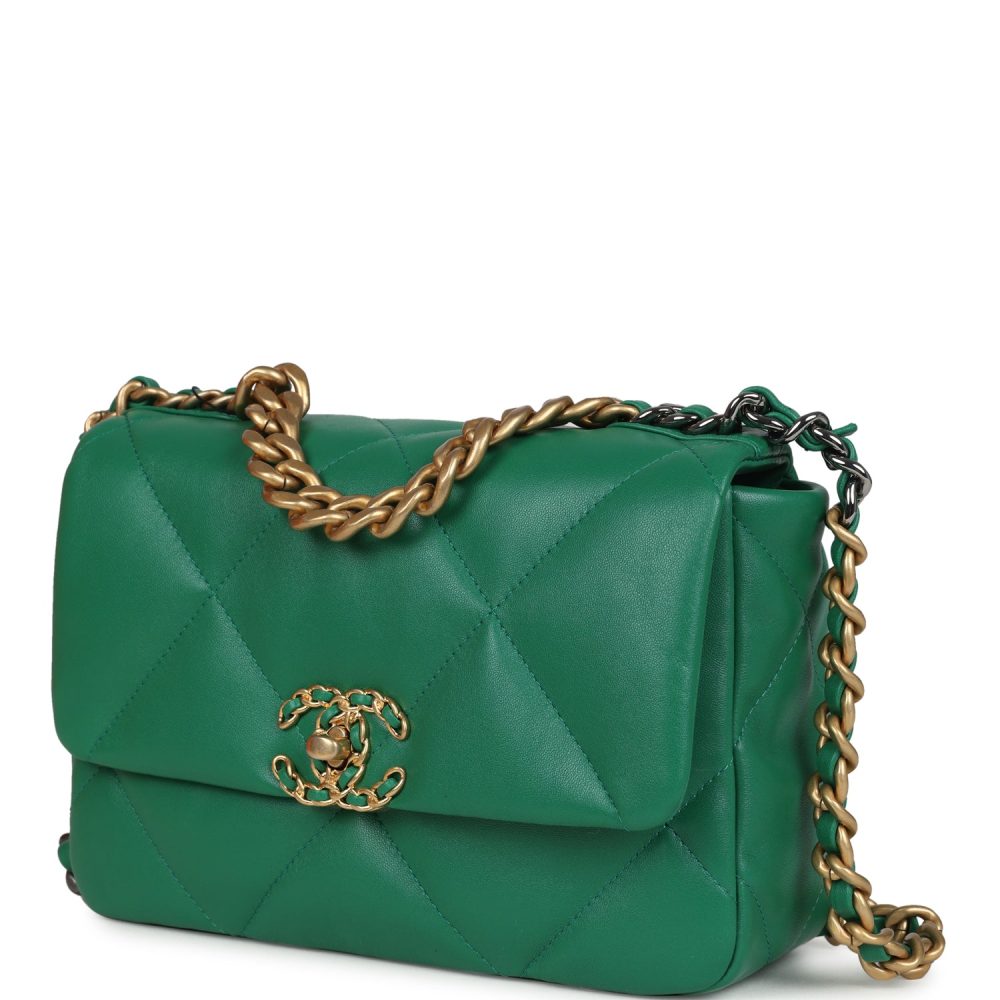 Chanel Medium 19 Flap Green Shiny Lambskin Mixed Metal Hardware - Image 5