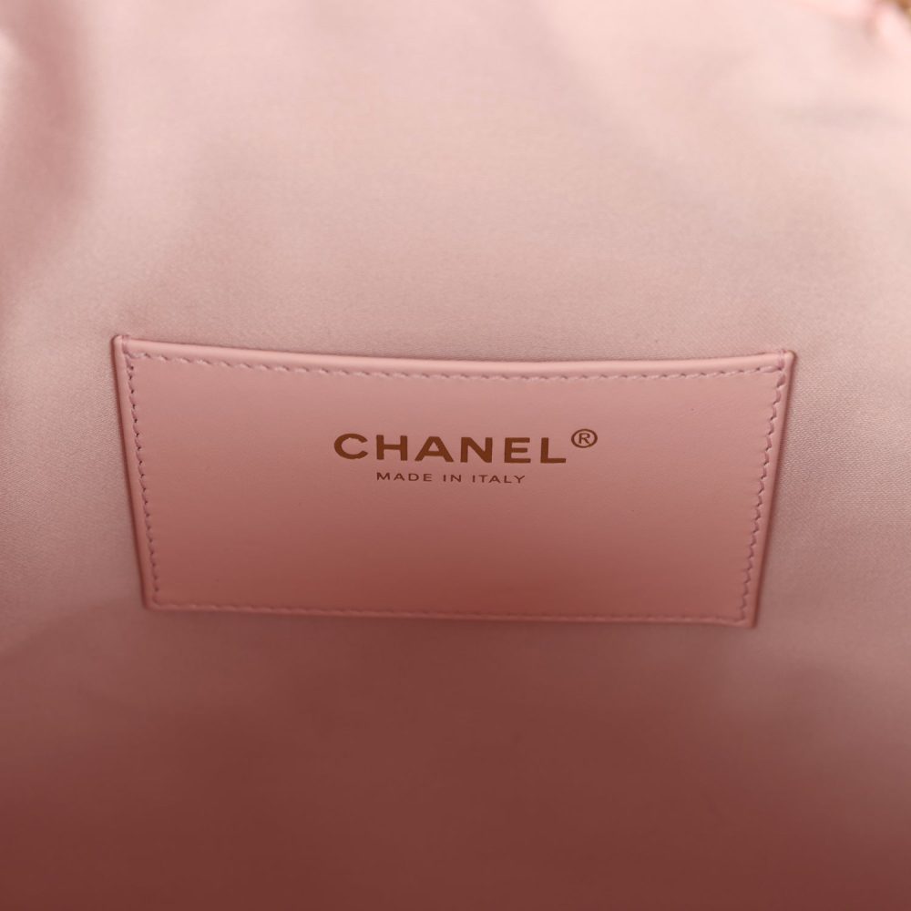 Chanel Medium 25 Hobo Bag Light Pink Caviar Antique Gold Hardware - Image 10
