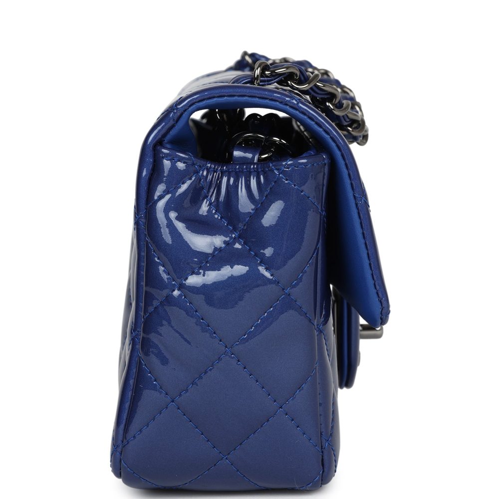 Pre-owned Chanel Mini Rectangular Flap Bag Blue Patent Ruthenium Hardware - Image 3
