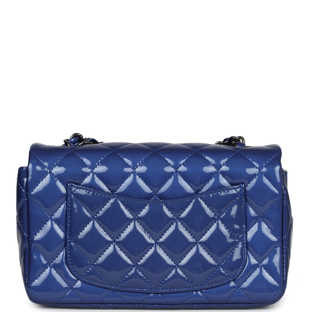 Pre-owned Chanel Mini Rectangular Flap Bag Blue Patent Ruthenium Hardware - Image 4