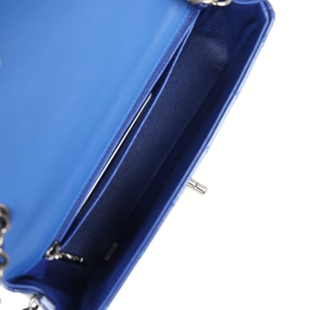 Pre-owned Chanel Mini Rectangular Flap Bag Blue Patent Ruthenium Hardware - Image 8