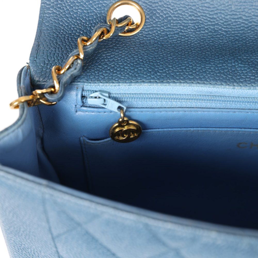 Vintage Chanel Medium Diana Flap Bag Blue Caviar Gold Hardware - Image 10