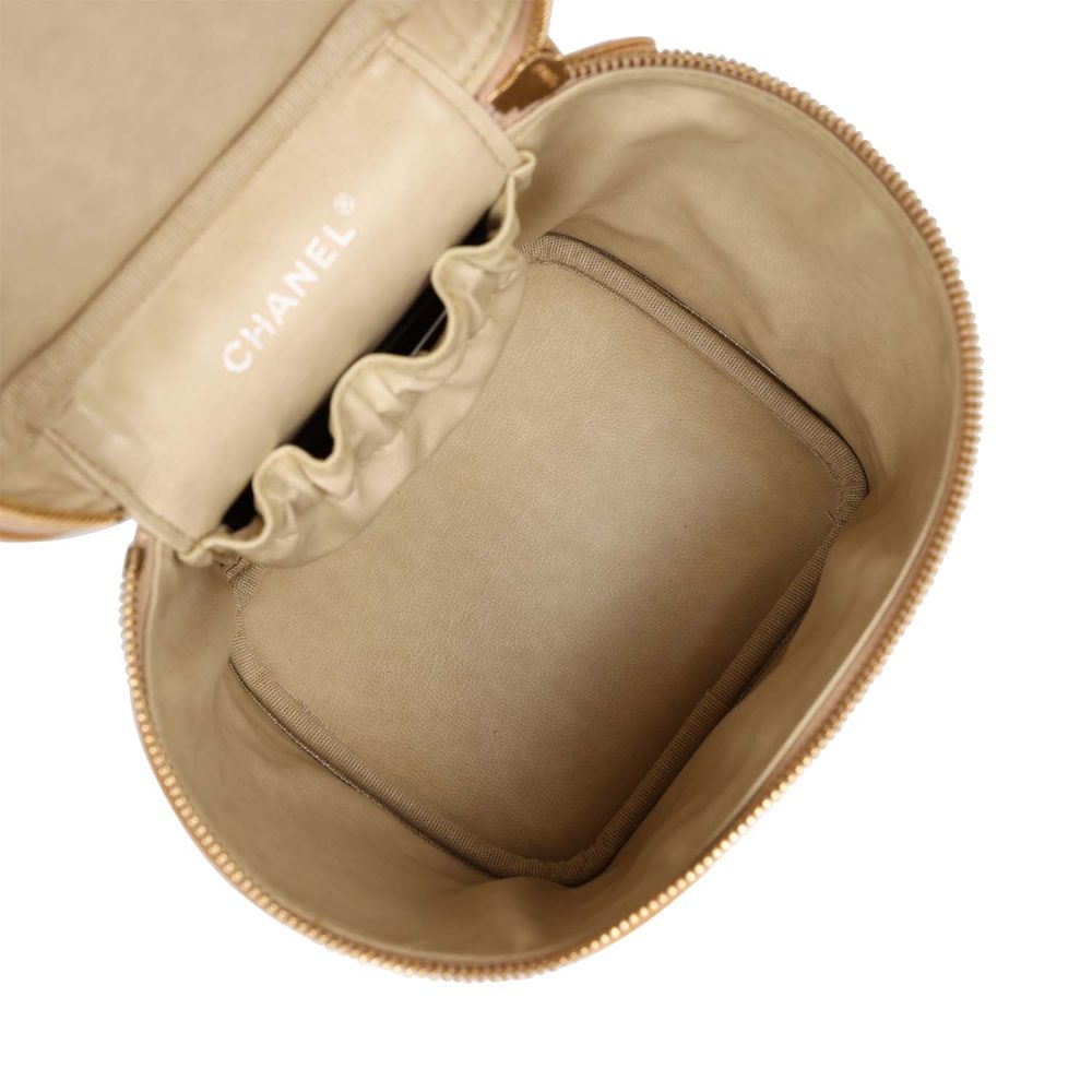 Vintage Chanel Vanity Dark Beige Caviar Gold Hardware - Image 10