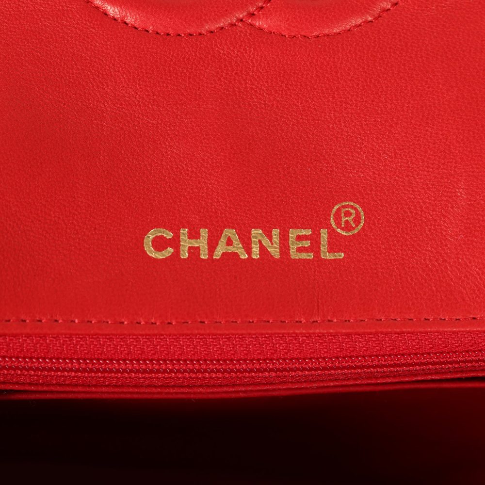 Vintage Chanel Top Handle Flap Red Lambskin Gold Hardware - Image 7