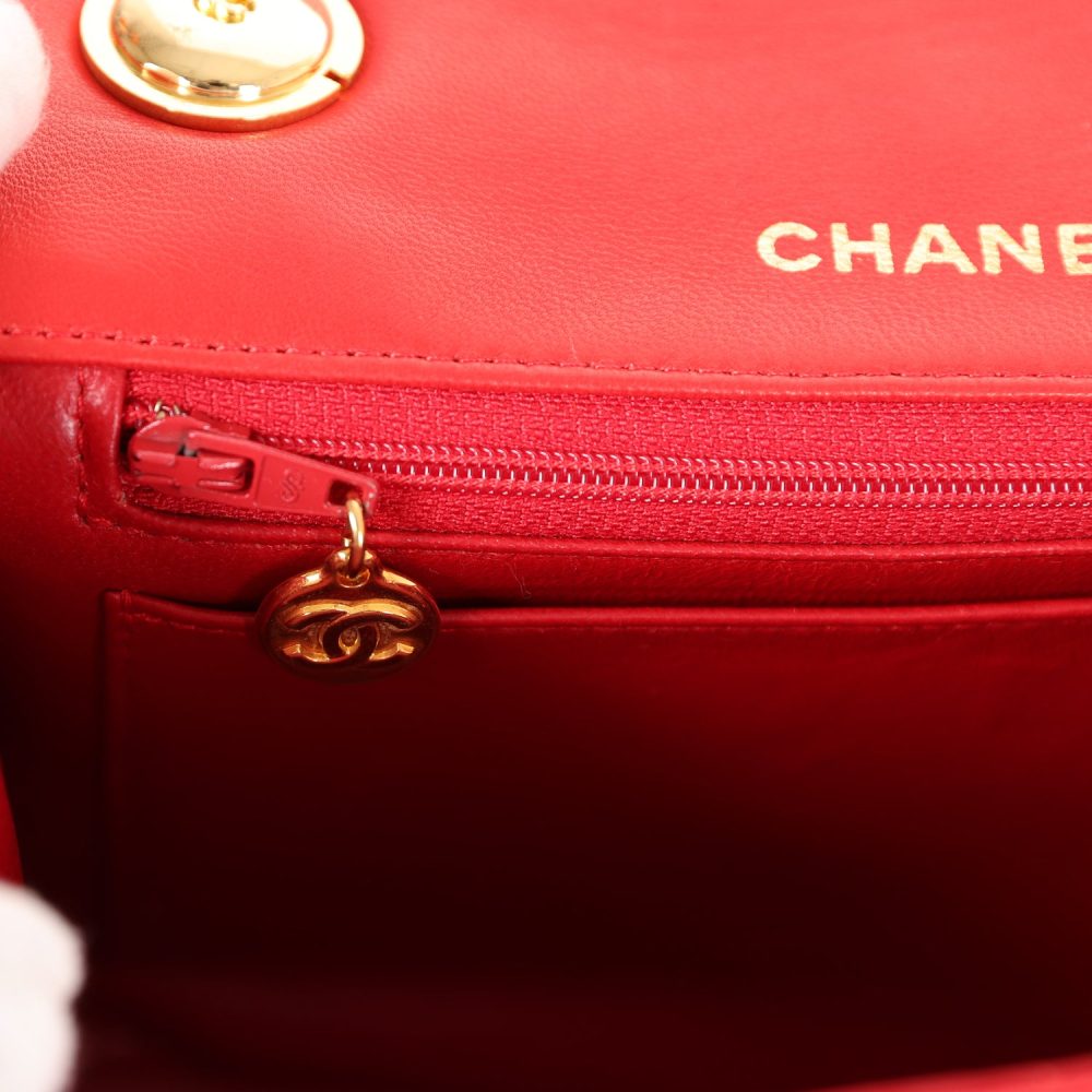 Vintage Chanel Top Handle Flap Red Lambskin Gold Hardware - Image 8