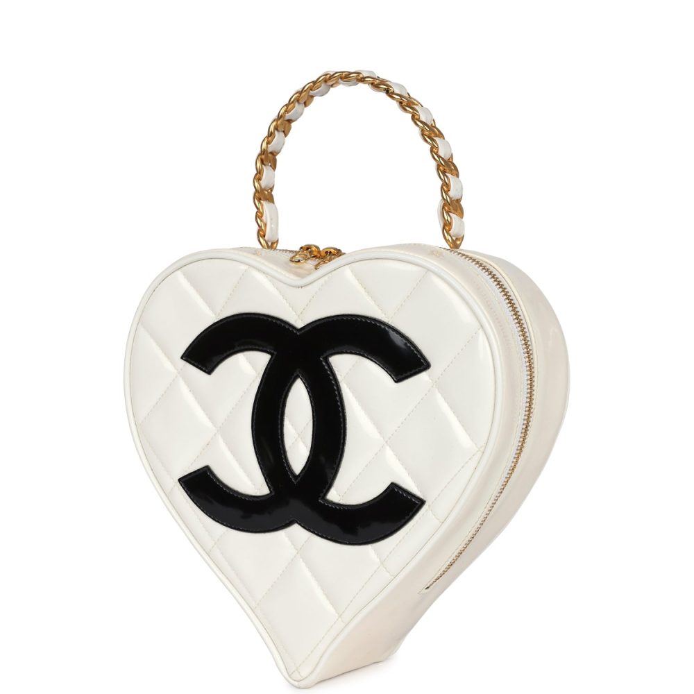 Vintage Chanel Heart Vanity Bag White and Black Patent Antique Gold Hardware - Image 5