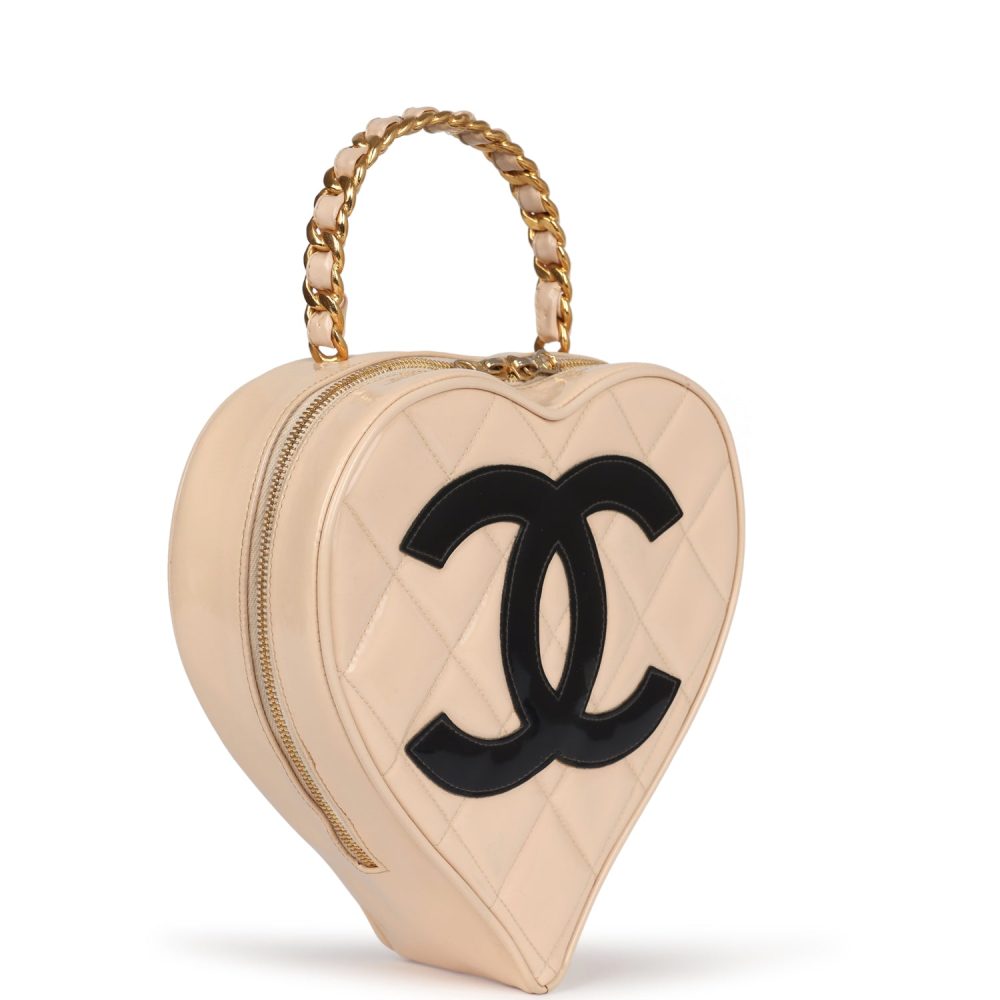 Vintage Chanel Heart Vanity Bag Beige and Black Patent Antique Gold Hardware - Image 2