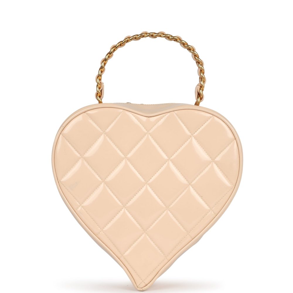 Vintage Chanel Heart Vanity Bag Beige and Black Patent Antique Gold Hardware - Image 4