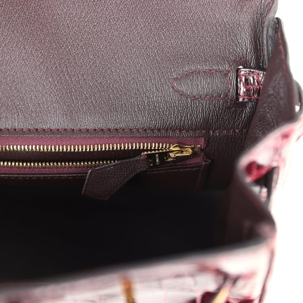 Hermes Birkin 25 Bordeaux Shiny Niloticus Crocodile Gold Hardware - Image 9