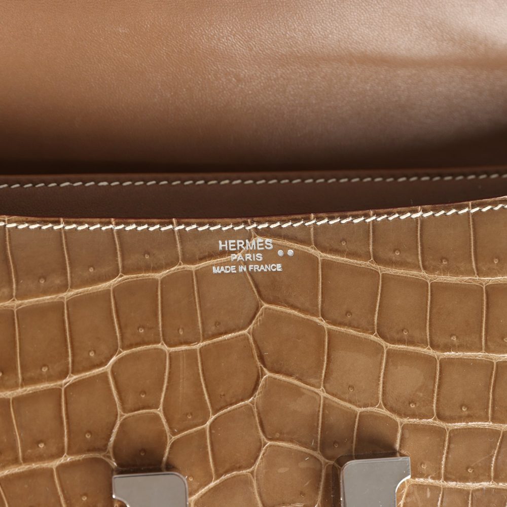 Pre-owned Hermes Constance Elan Ficelle Shiny Niloticus Crocodile Palladium Hardware - Image 8
