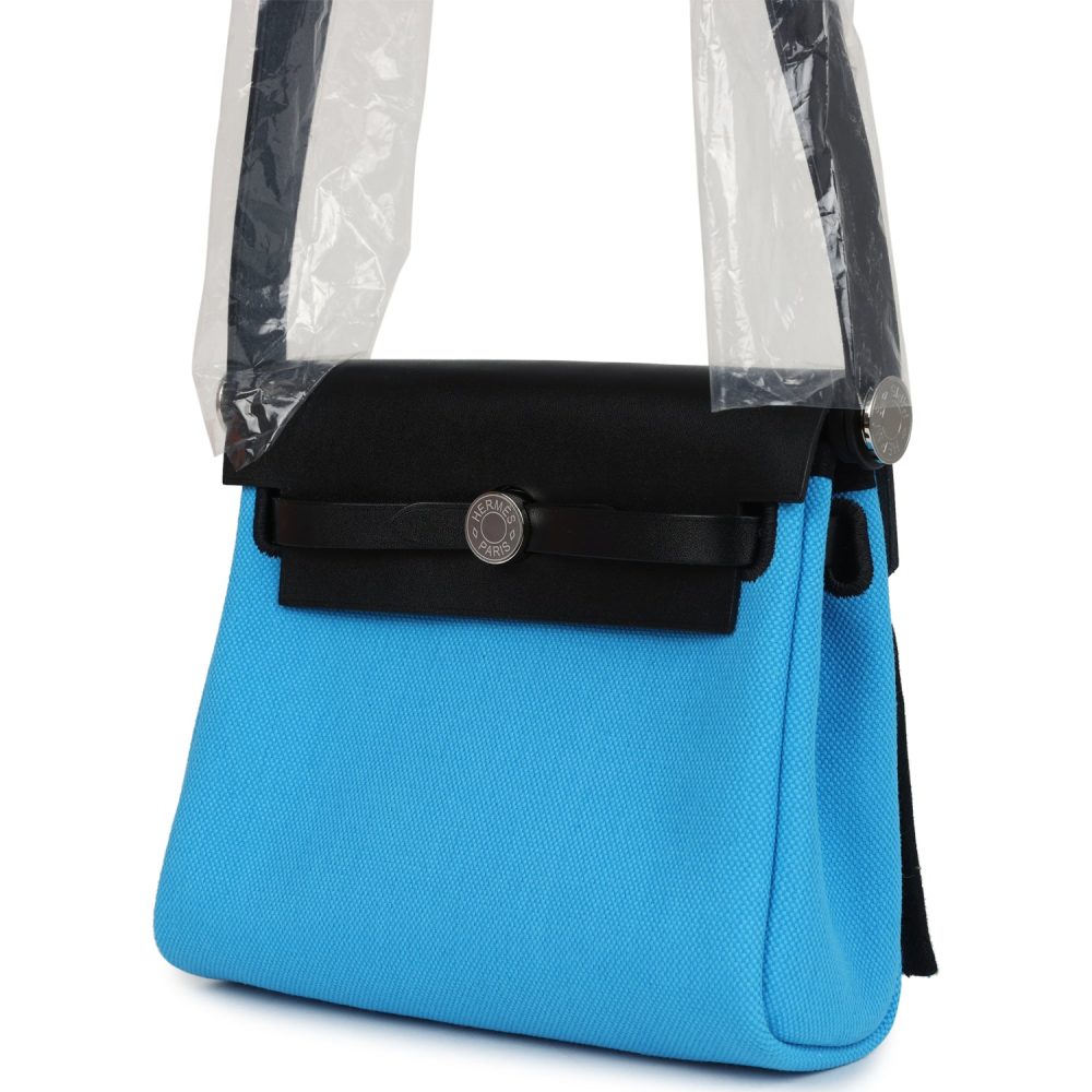 Hermes Herbag Zip 20 Mini Bleu Riviera Toile H Canvas and Black Vache Hunter Palladium Hardware - Image 5
