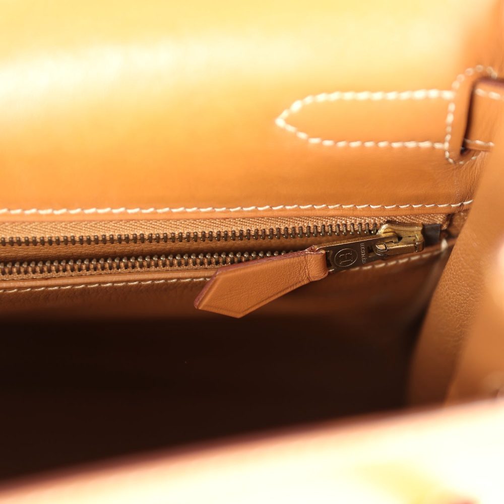 Vintage Hermes Kelly Retourne 32 Naturel Sable Chamonix Gold Hardware - Image 9
