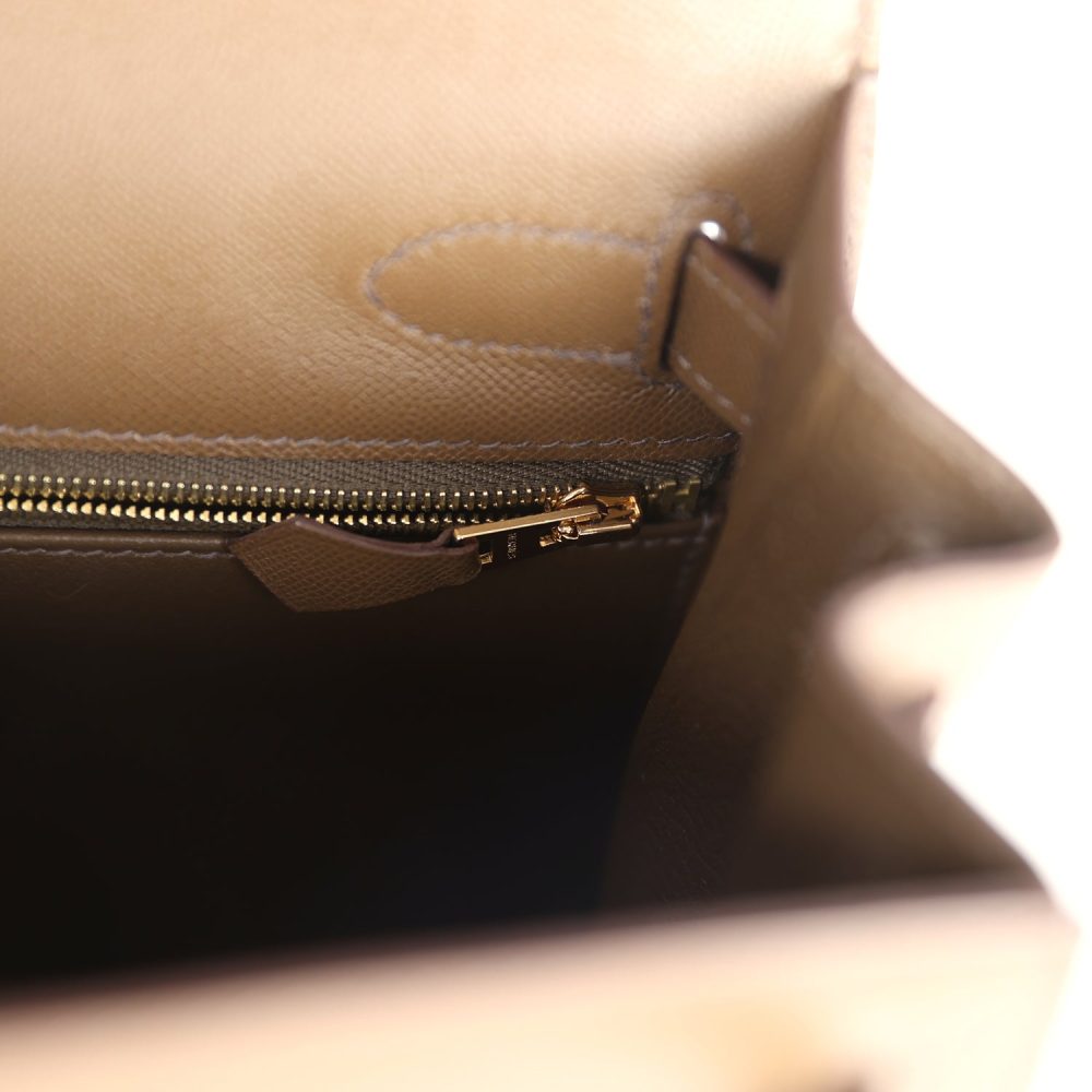 Hermes Kelly Sellier 28 Toundra Madame Gold Hardware - Image 9