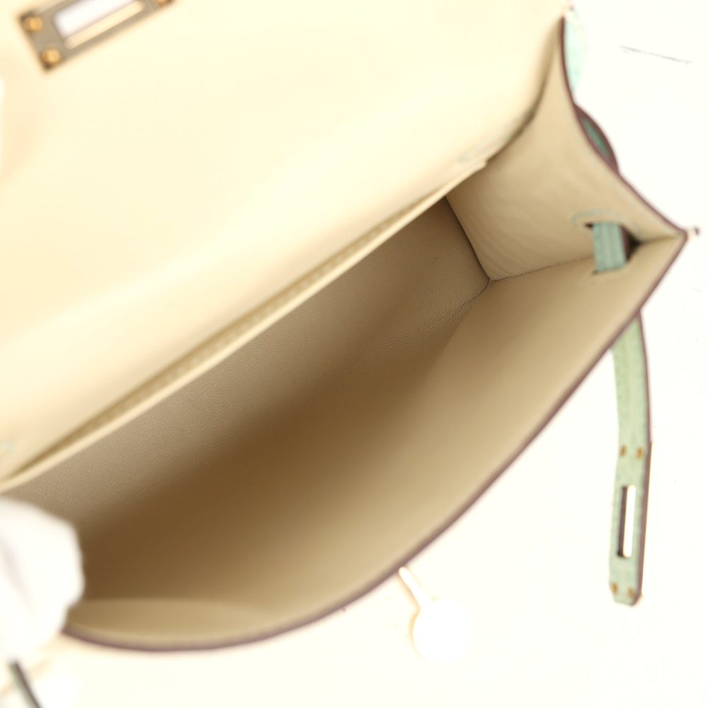 Hermes Special Order (HSS) Kelly Sellier 20 Vanille and Vert D'Eau Matte Alligator Permabrass Hardware - Image 8