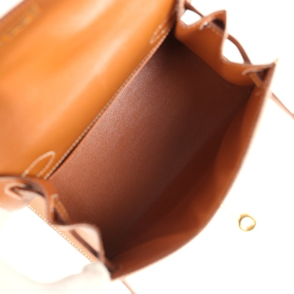 Vintage Hermes Kelly Sellier 20 Gold Courchevel and Ecru-Beige Toile H Canvas Gold Hardware - Image 8