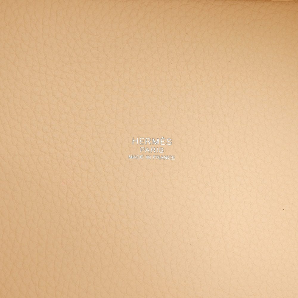 Hermes Picotin Lock 18 Nata Clemence and Jaune Citron Ostrich Touch Palladium Hardware - Image 8